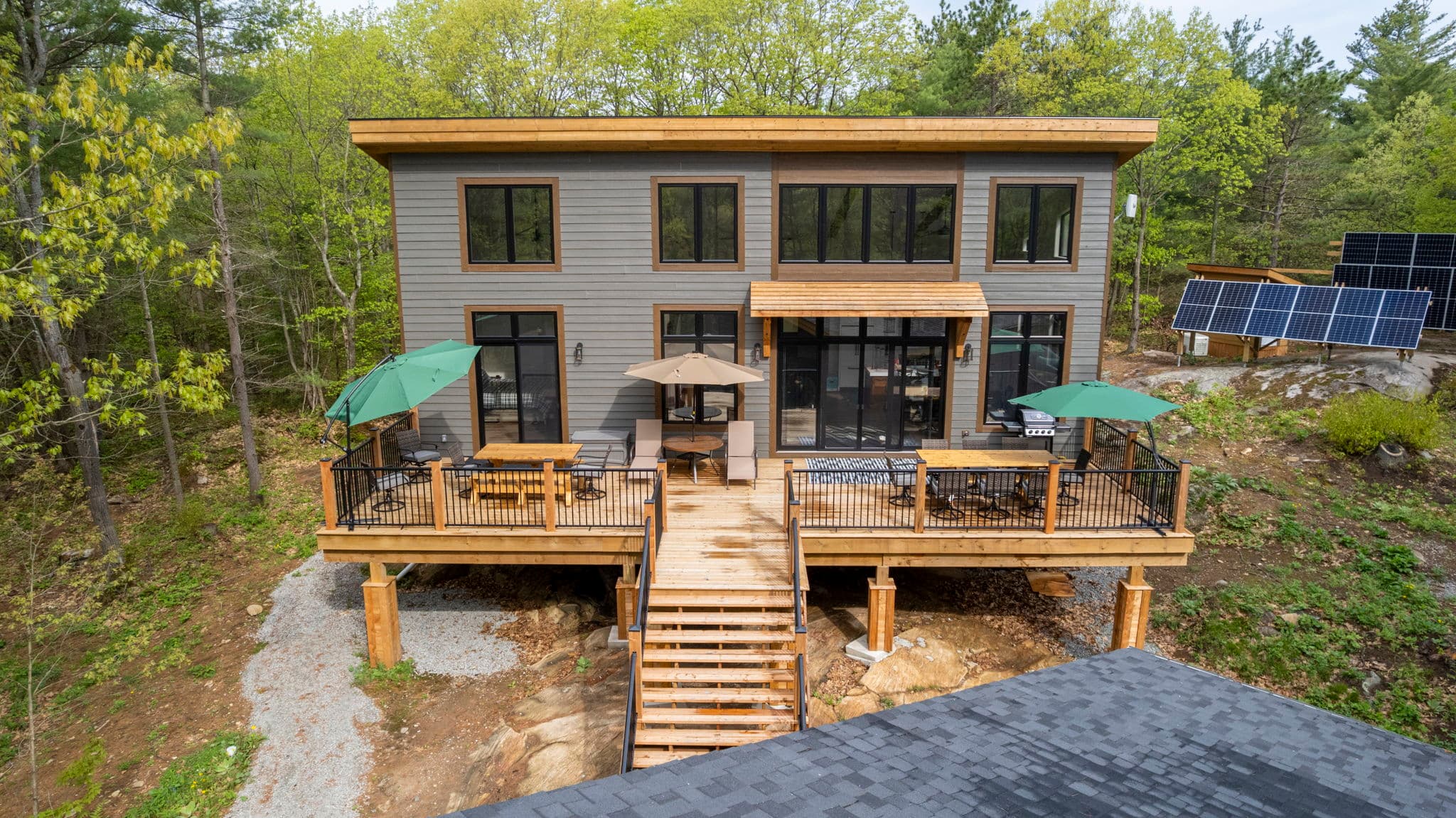 Port Severn Cottage w/ Games Room — 2 of 13